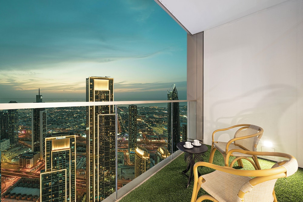 Grande Suites by Hostiva - Sea View