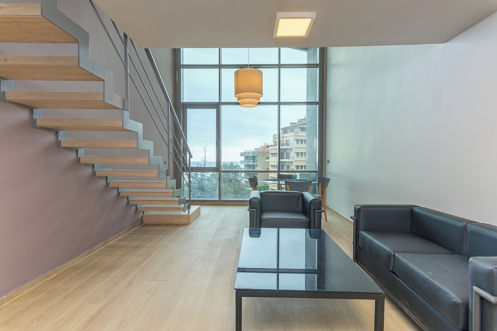 Jounieh Living - Residences by Local Host
