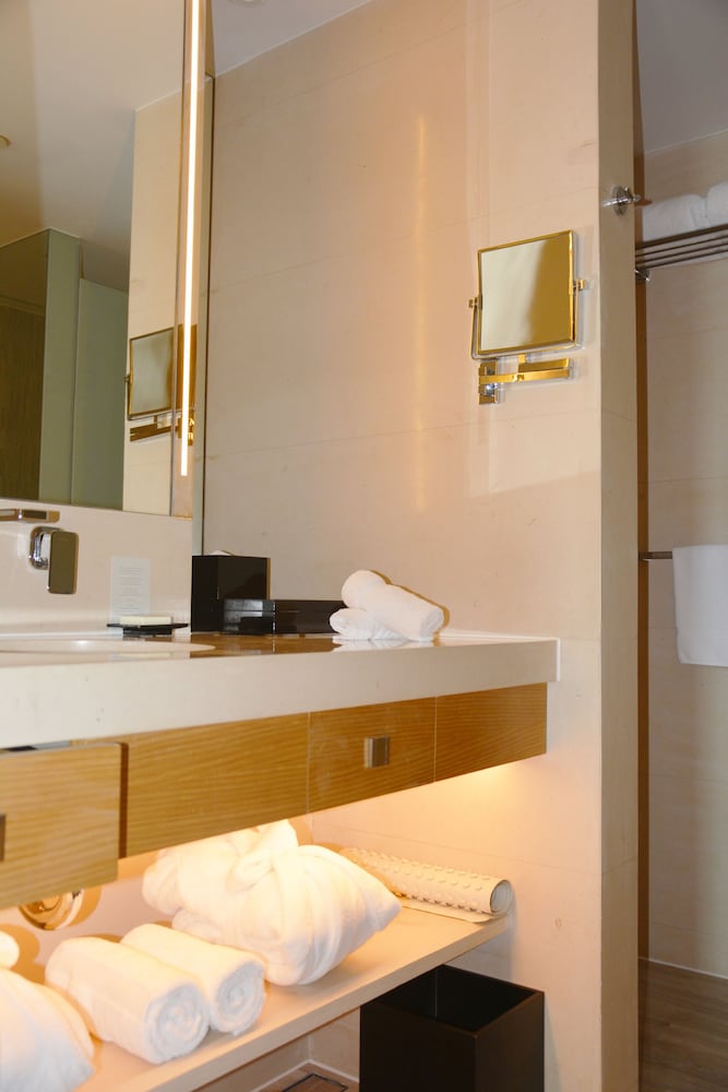 Hyatt Centric Zhongshan Park Shanghai 55