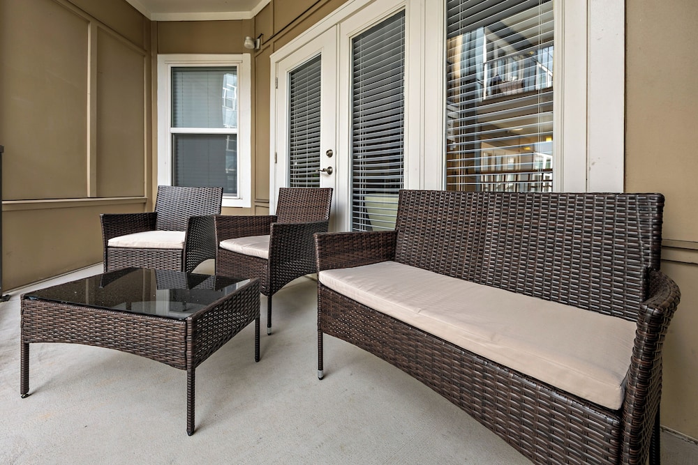 ROVE LIVING/KB - Midtown205