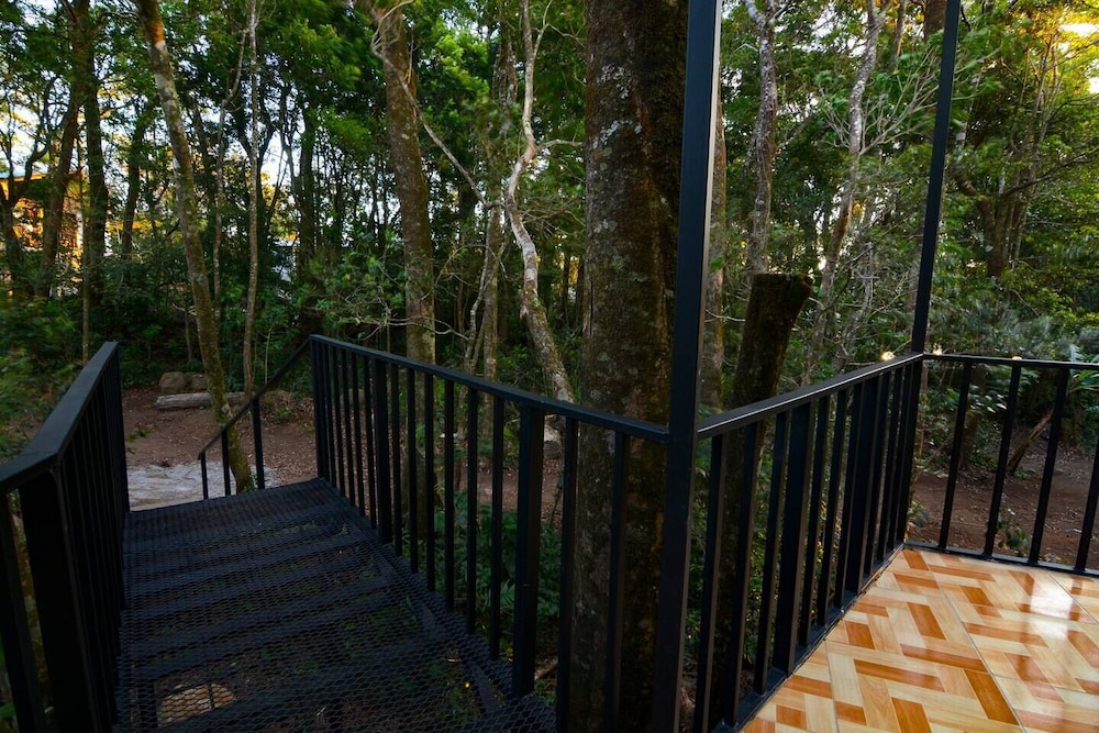 Cabañas Roca Verde Monteverde