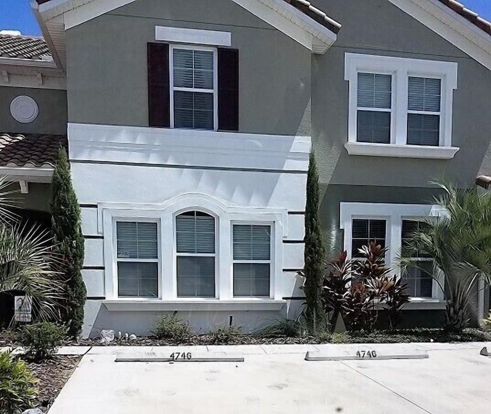 St4746td Solterra Townhouse - Image 1