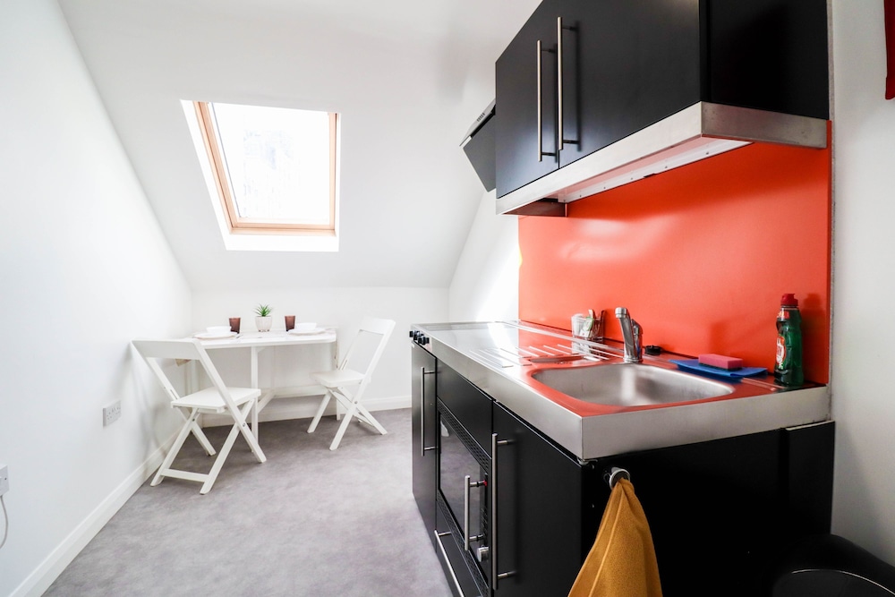 Cosy and Bright 1-bedroom Stay