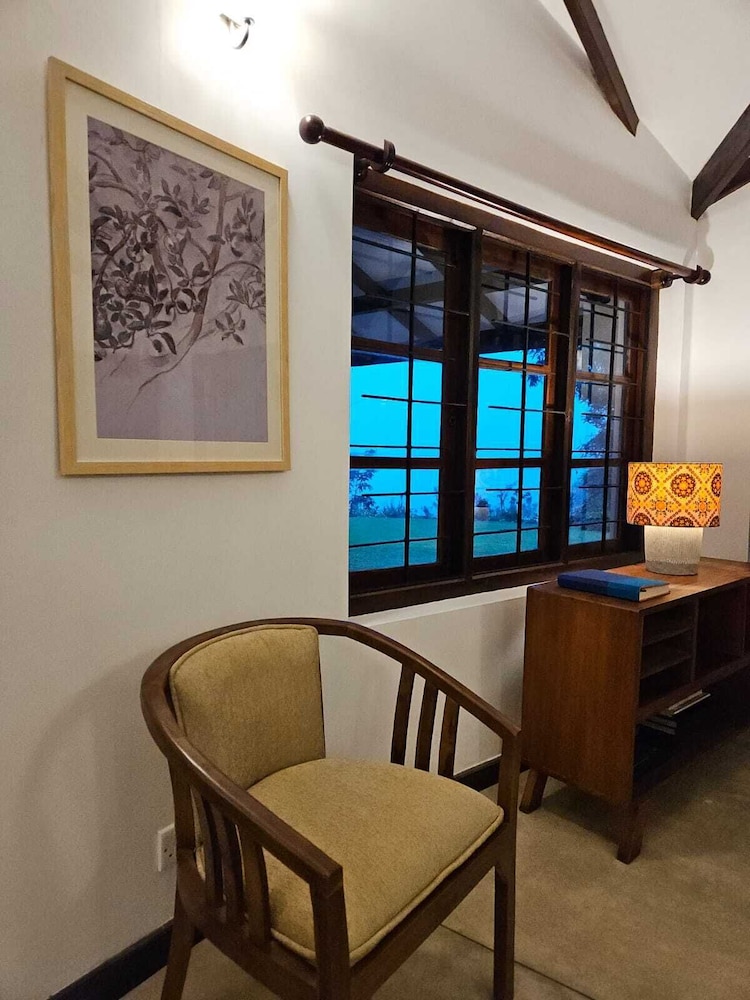 The 6th Milepost Tea Bungalow