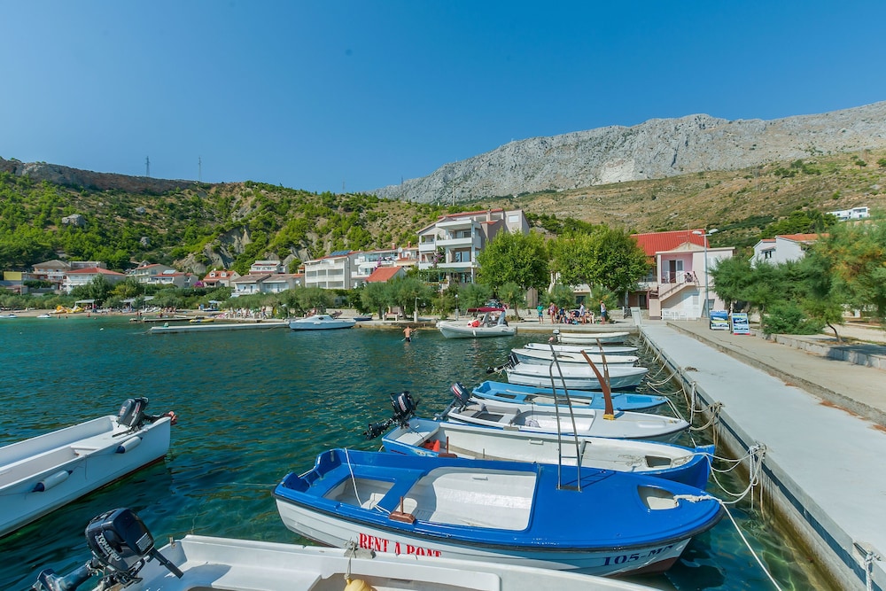 Apartments Clarus Mare