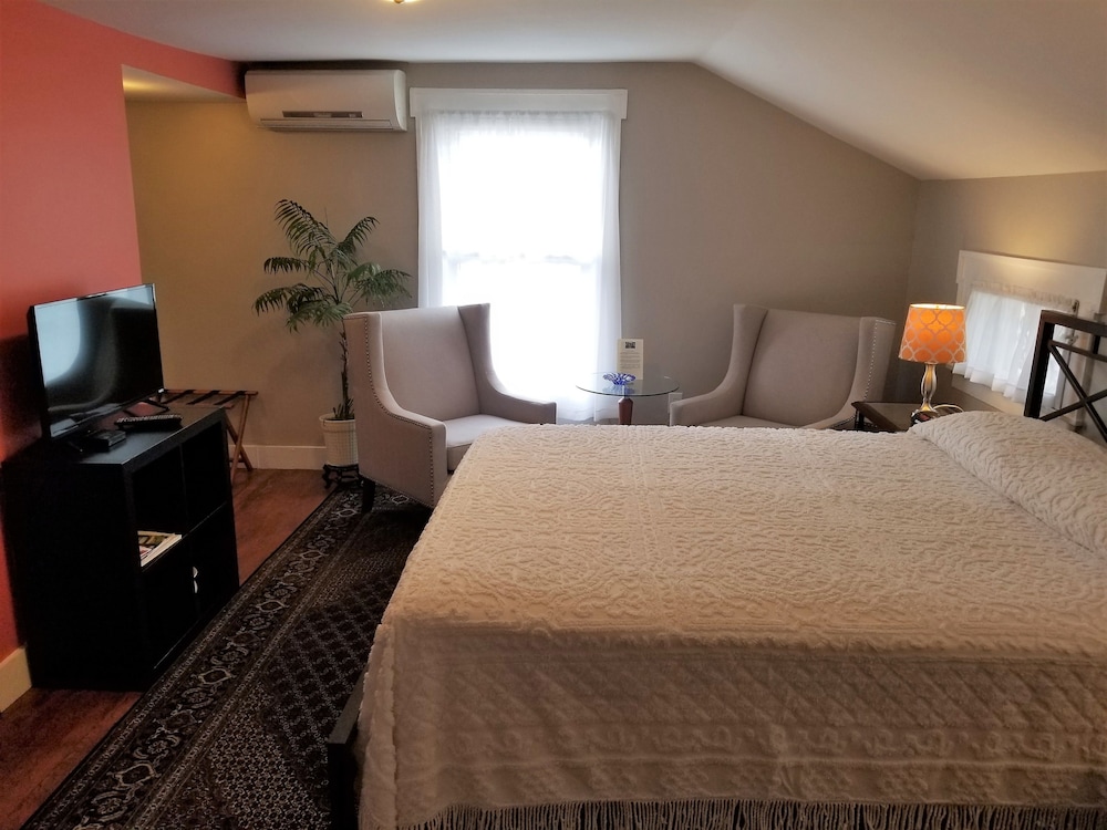 The Blackberry Inn Bed & Breakfast