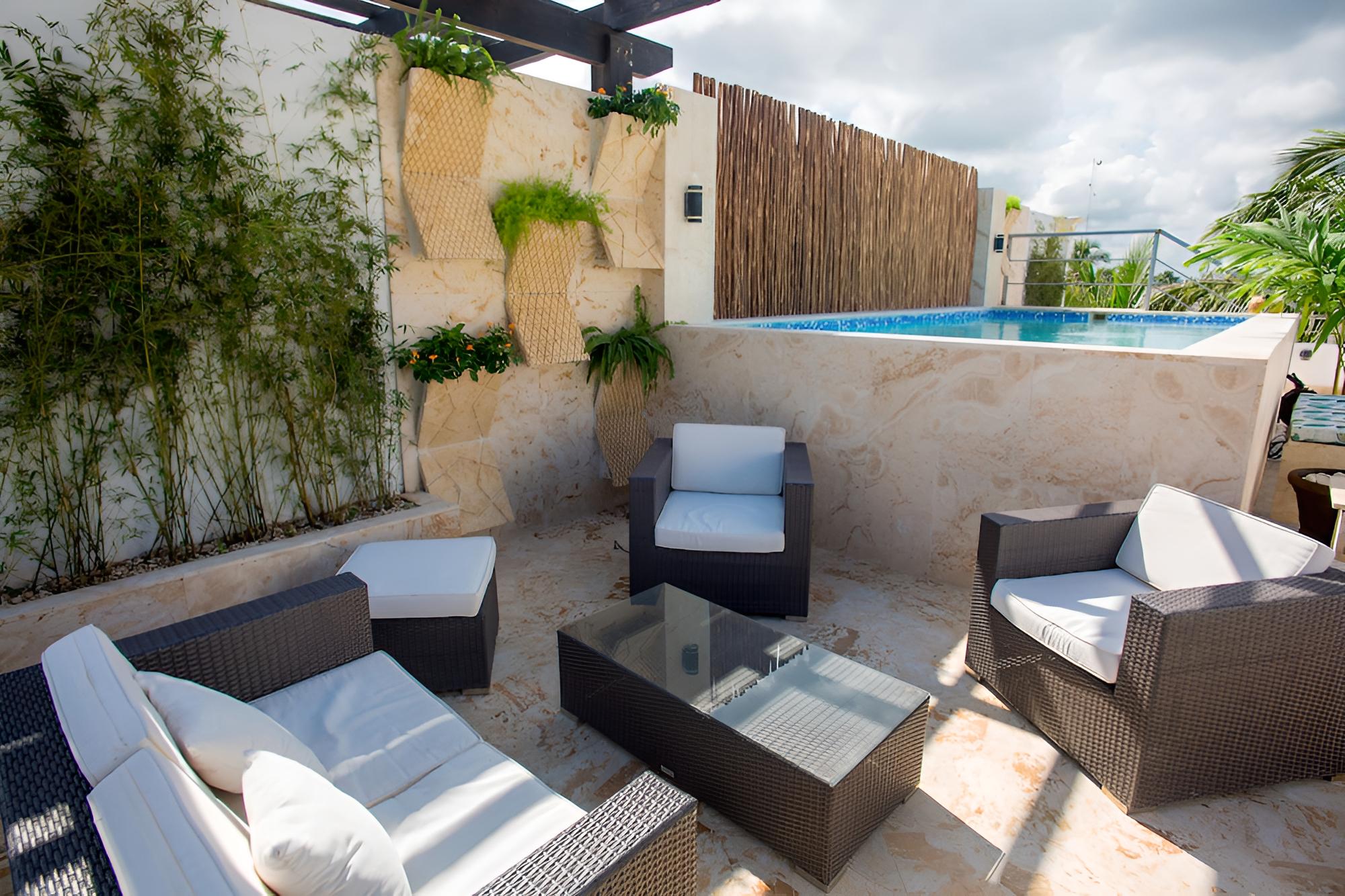 Chateau del Mar