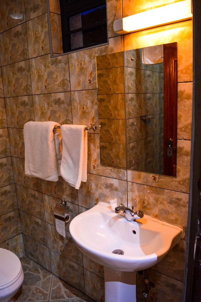 Fourth Parklands Guest House & Conference