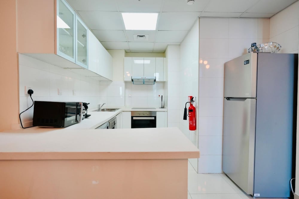 Beautiful Chic Apt w Full Marina View Nxt 2 Beach