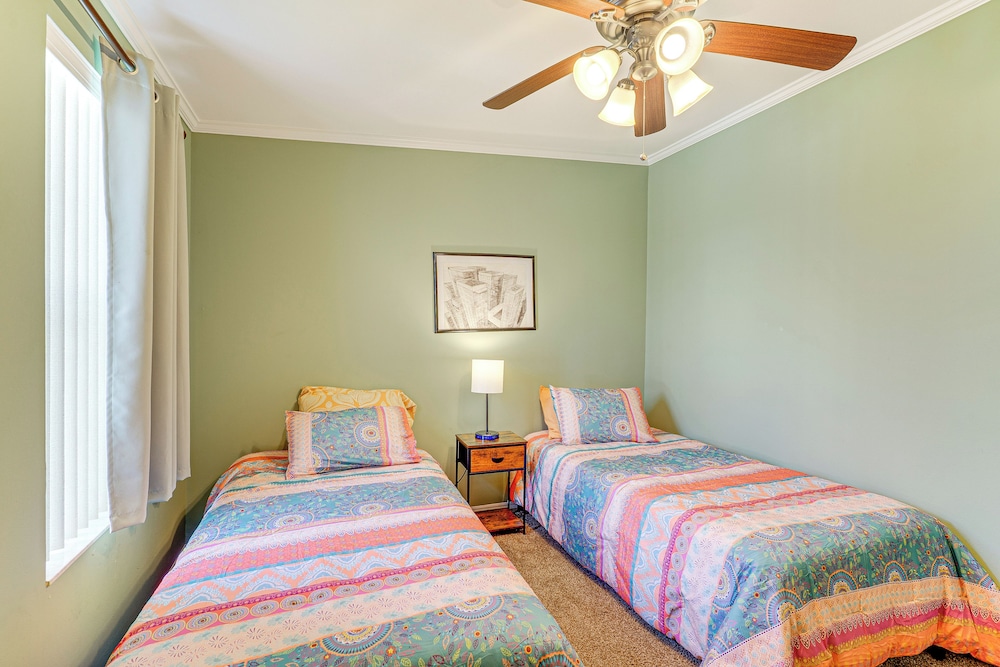 Swim, Golf & Relax: Family Gem in North Fort Myers