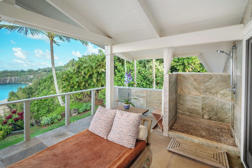 Secret Beach House in Kilauea