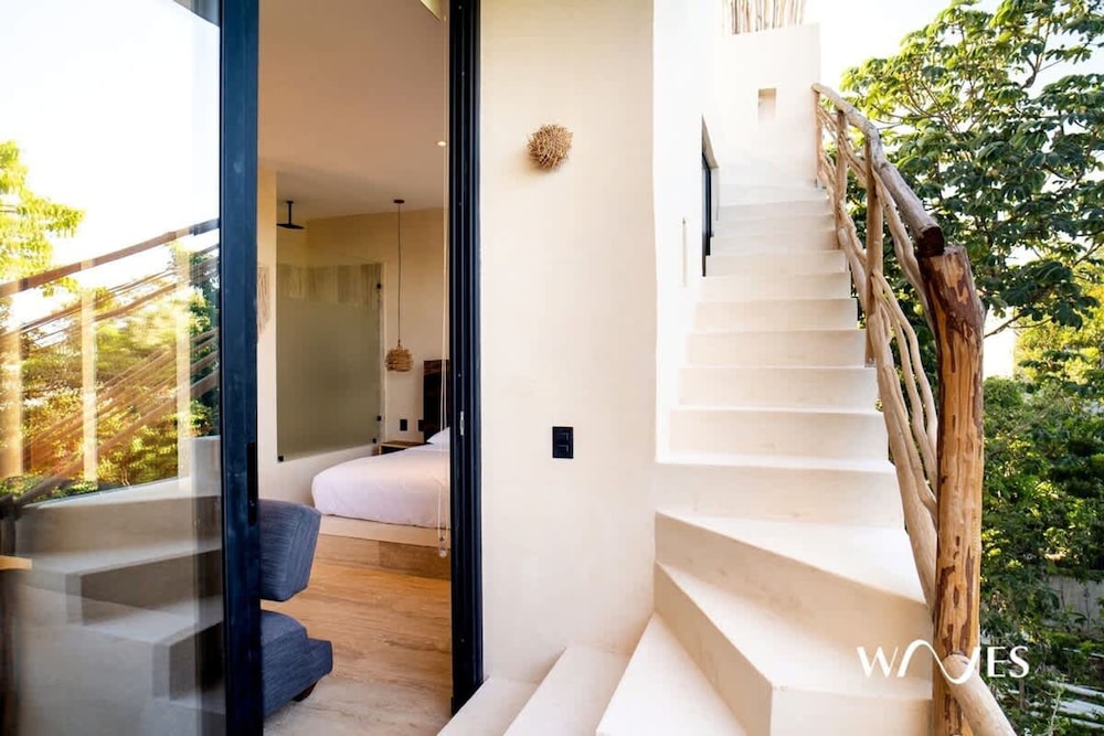 Great Located Studio PH With Private Pool by Waves Management