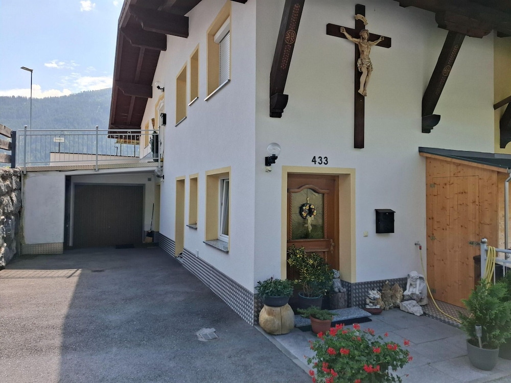Cchalet in Ischgl Near Mountain Railway