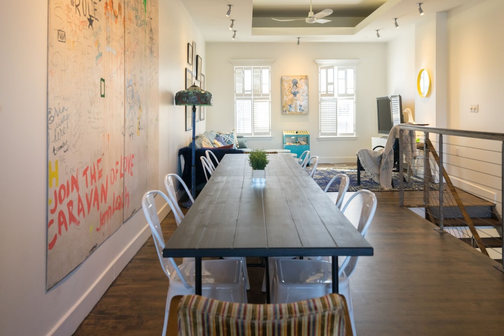 Applewood Suites - The Ossington Loft