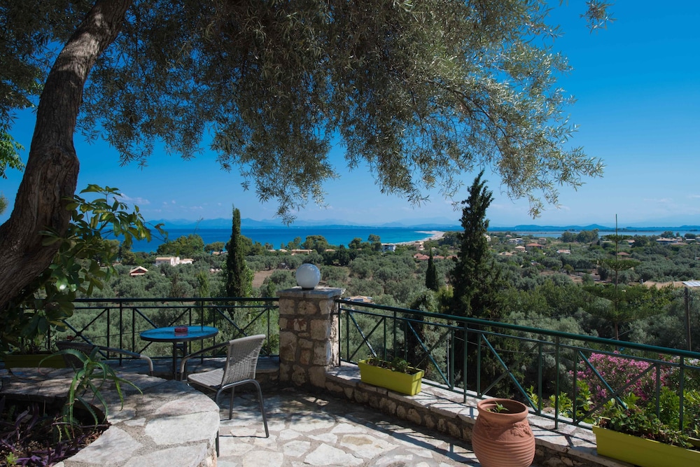 Bella Casa Studios