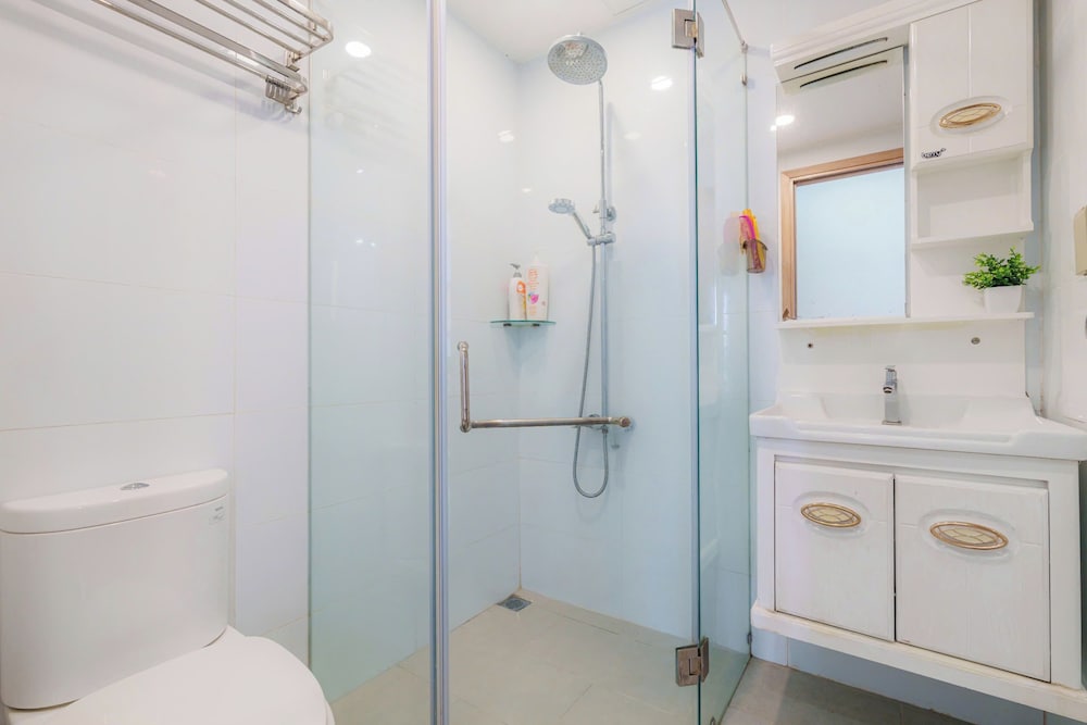 Botanica Premier Serviced Apartment