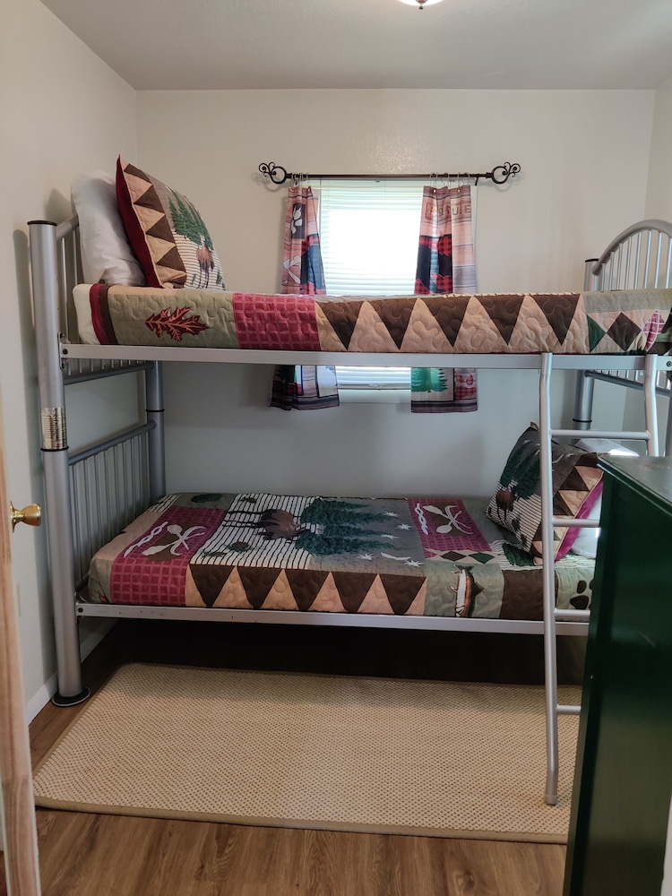 Kellers Kove Cabin and RV Resort