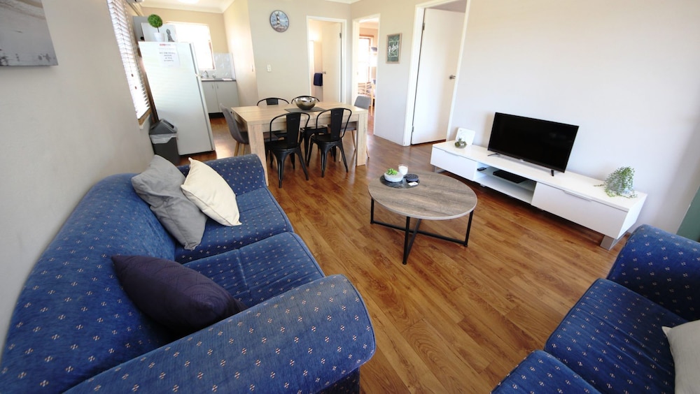 Dunbar Court Unit 5 at South West Rocks