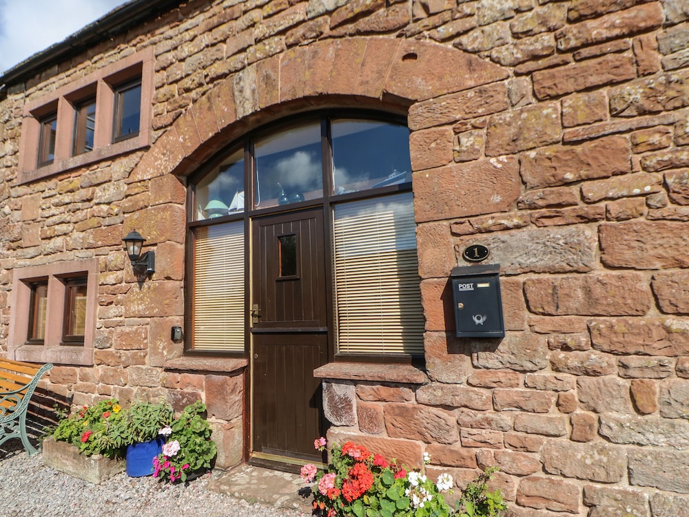 1 Yew Tree Cottages