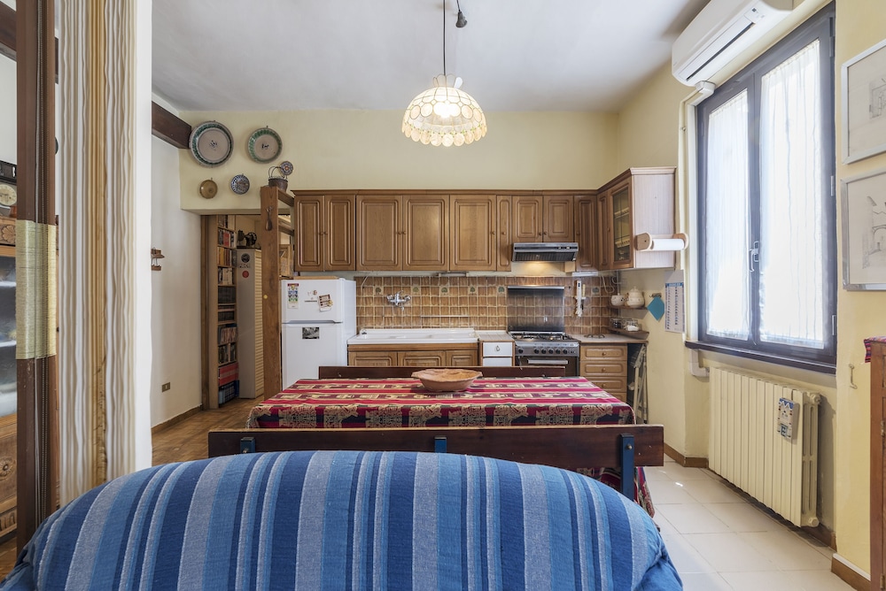 San Lorenzo Wooden Flat
