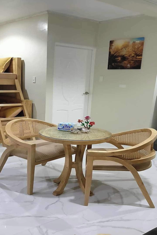 Michael's Homestay - Farm Villa near Patar Beach & Bolinao Falls
