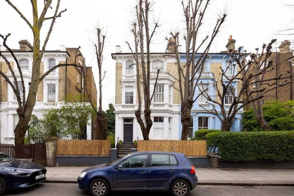 The Notting Hill Base - Charming 2bdr With Balcony