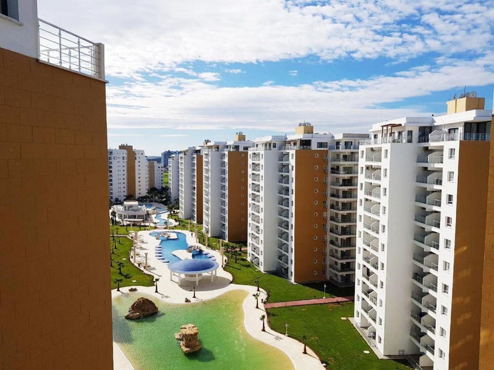 Spartacus Pool Apartments view 4