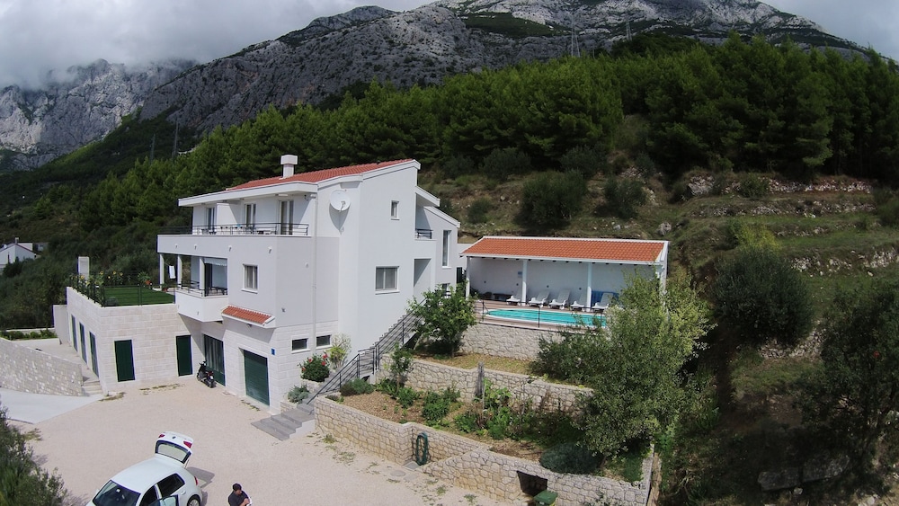 Villa Tonka