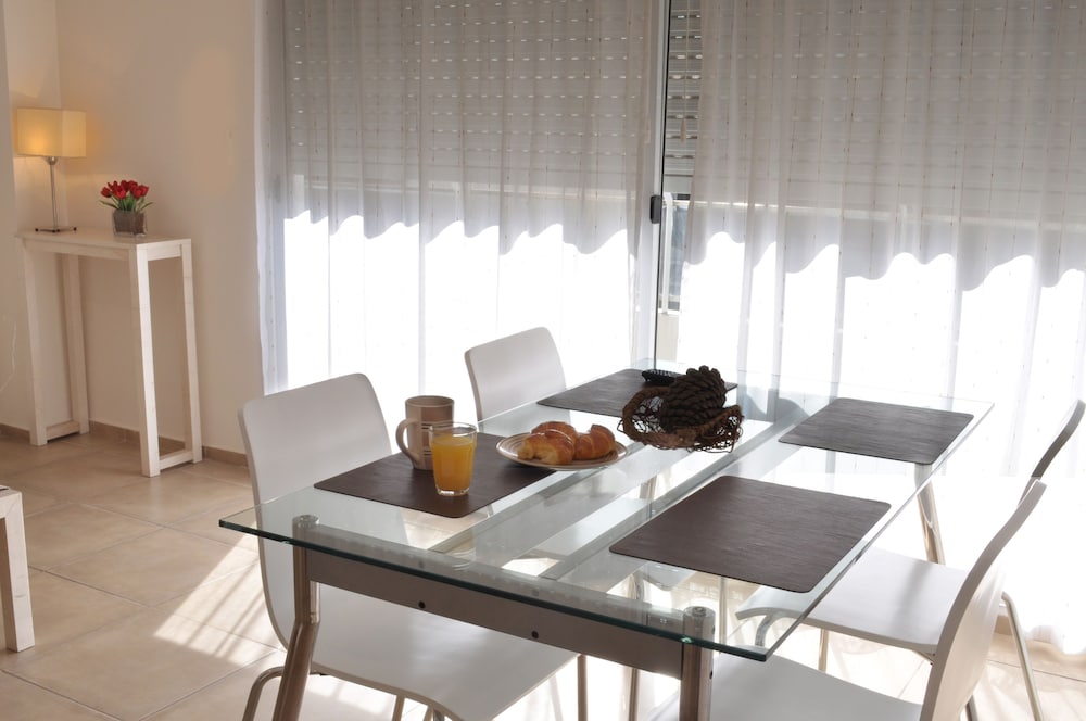 Cimma Suites Apart-Hotel