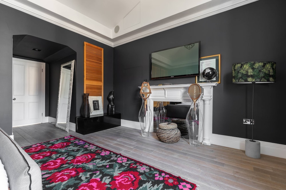 Hans Road II by Onefinestay
