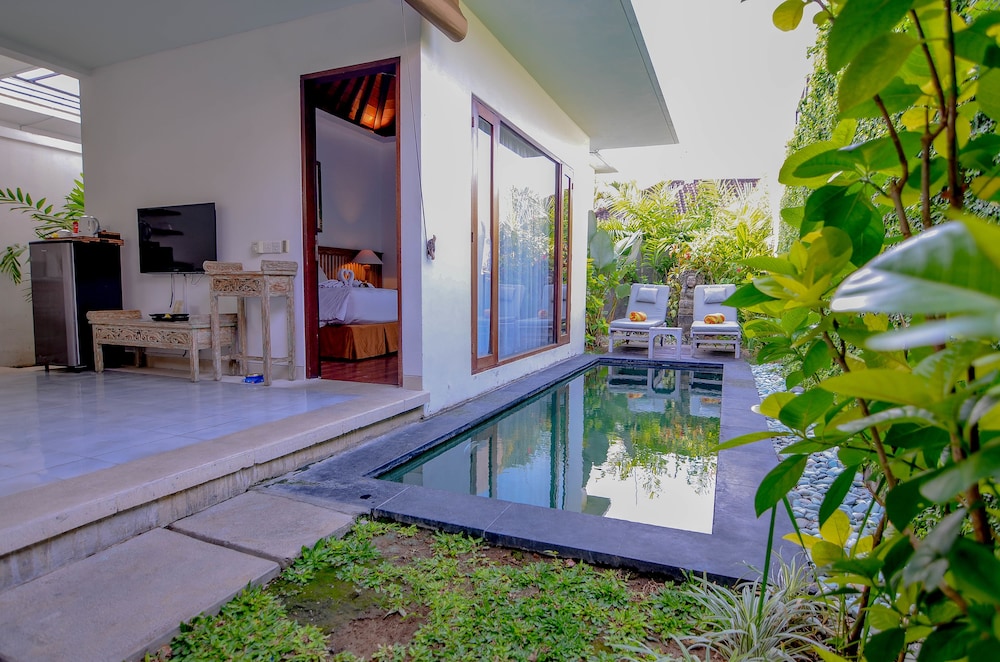 New Pondok Sara Villas
