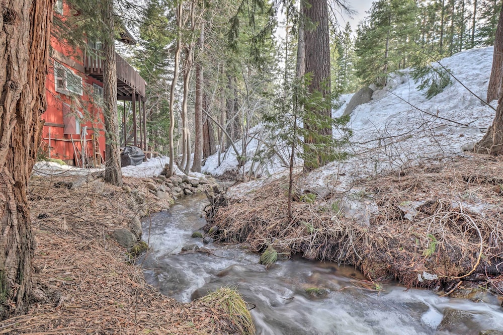 Lake Tahoe Vacations - Incline Village Cabin w/ Patio: 2 Mi to Beach! - Property Image 7