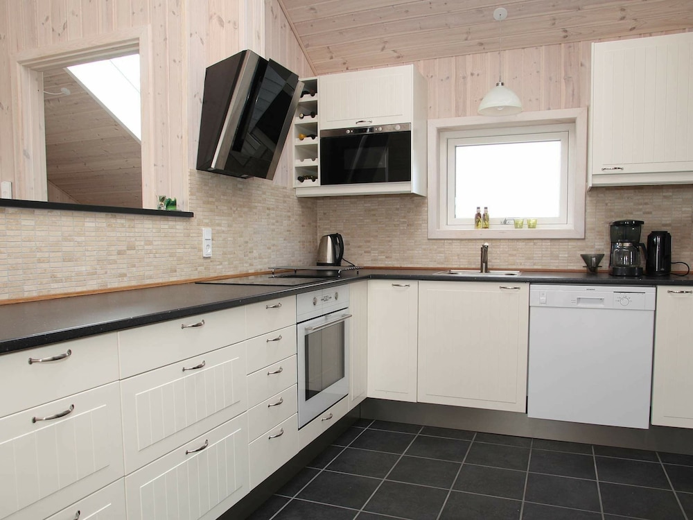 8 Person Holiday Home in Lokken-by Traum