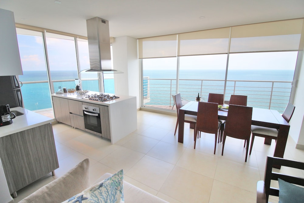 Apartamentos SOHO Elite - Frente al Mar