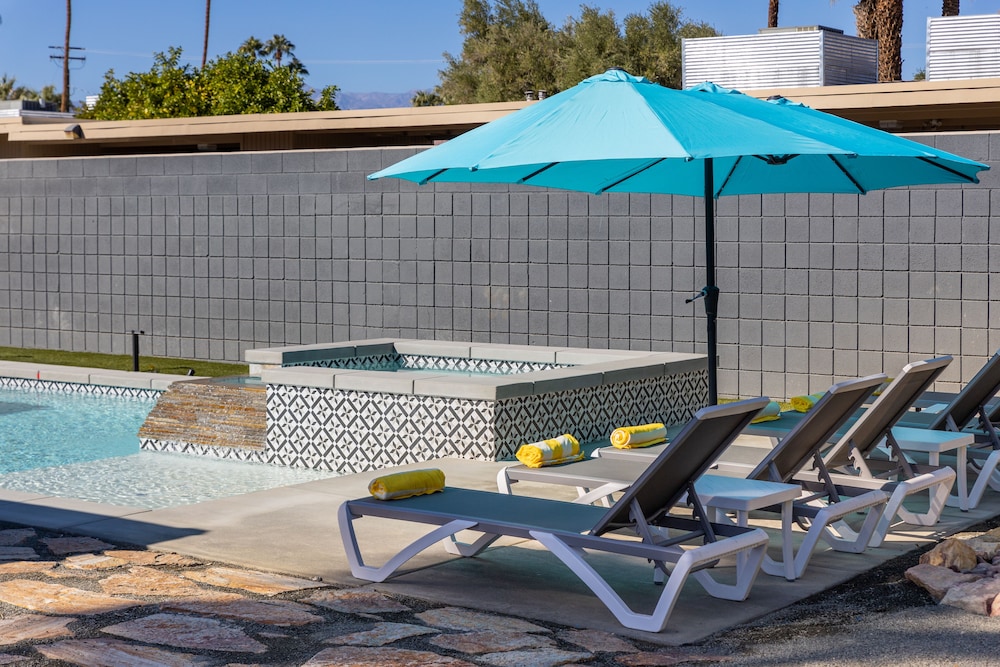Palm Springs Vacations - Desert Xscape - Property Image 6