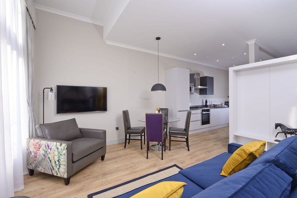 Destiny Scotland Charlotte SQ Apartments