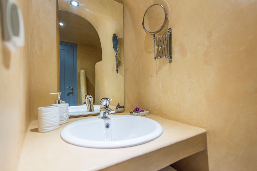 Fava Eco Suites