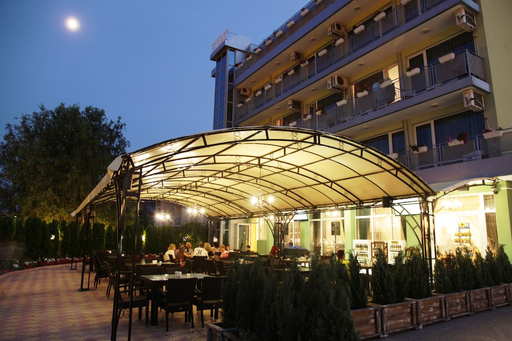 Hotel Zaara