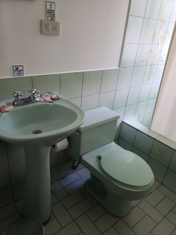 Hostal Monte Real