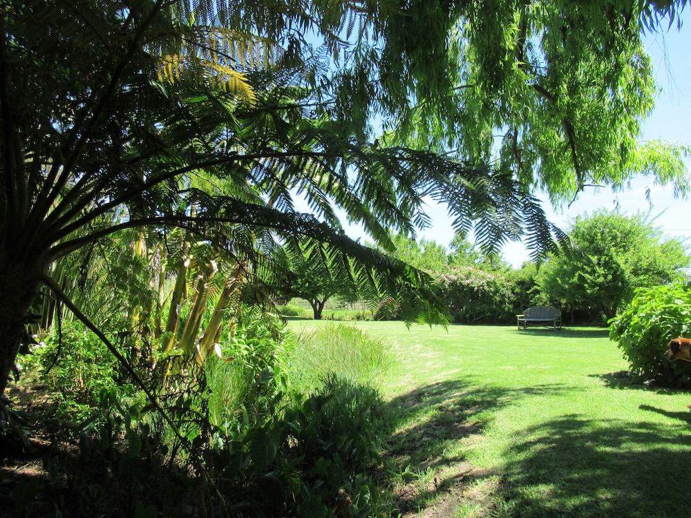 Acara Guest Cottages