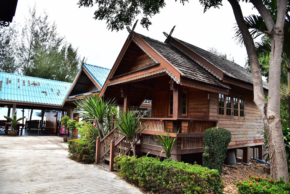 Little Home Beach