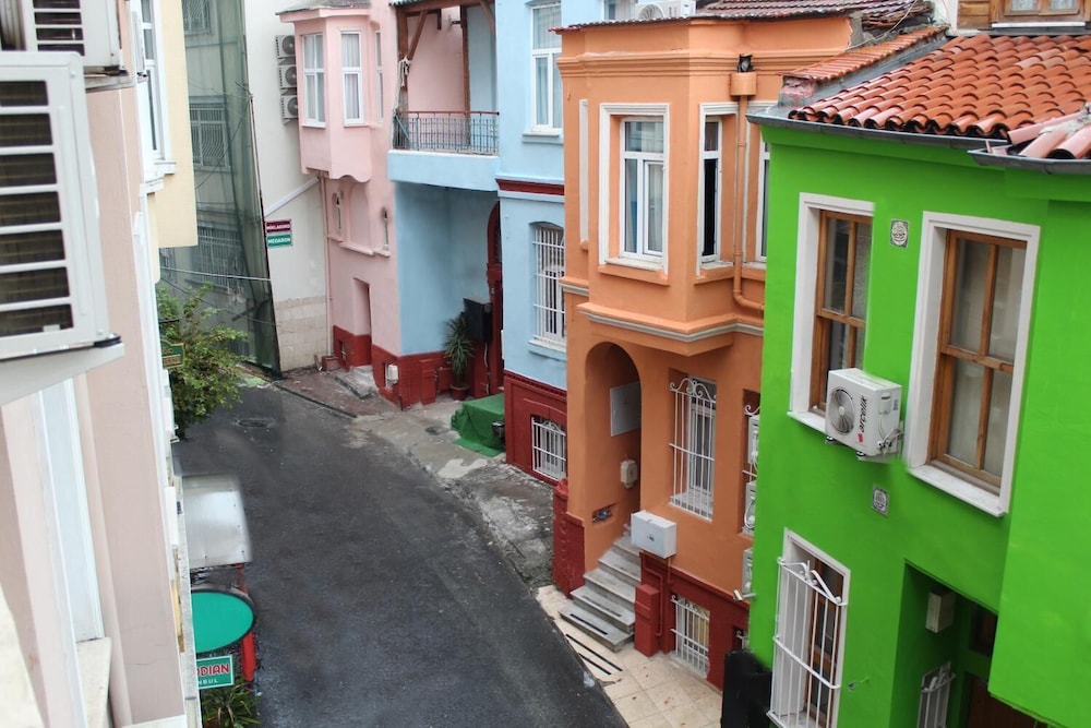 Megaron Hotel - Image 5