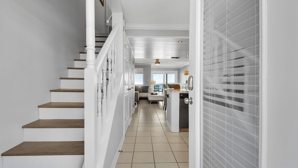 Beachfront Comfort at Costa Del Sol C1