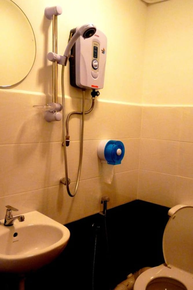 OYO 89880 Vstay 2 Guesthouse photo 5