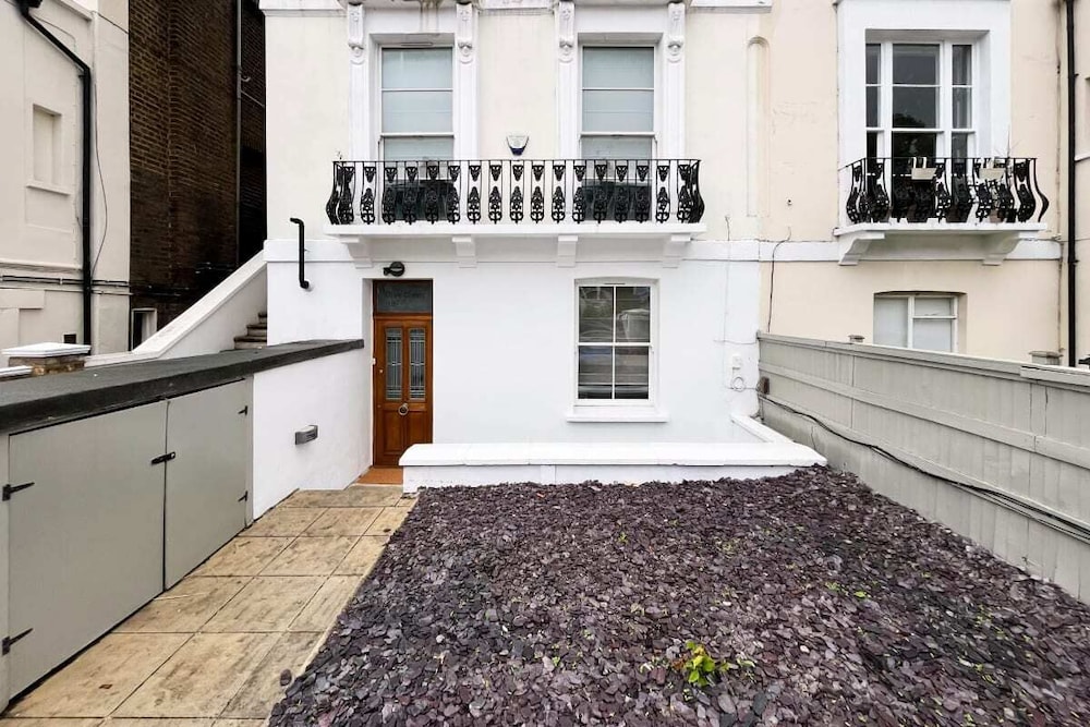 The Camden Park Place - Lovely 4bdr Flat With Garden