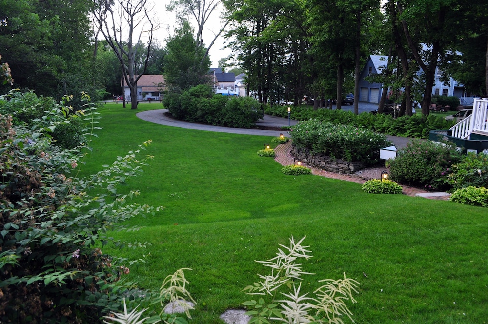 Bar Harbor Vacations - Stone Throw Cottage - Property Image 14