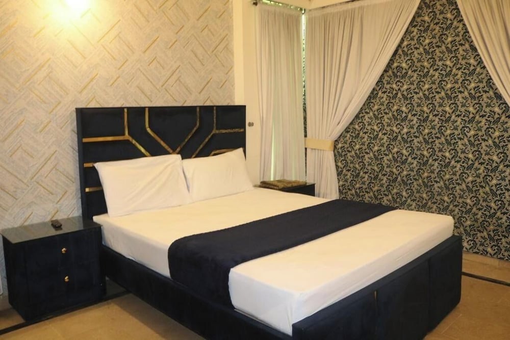 New Pak Guesthouse