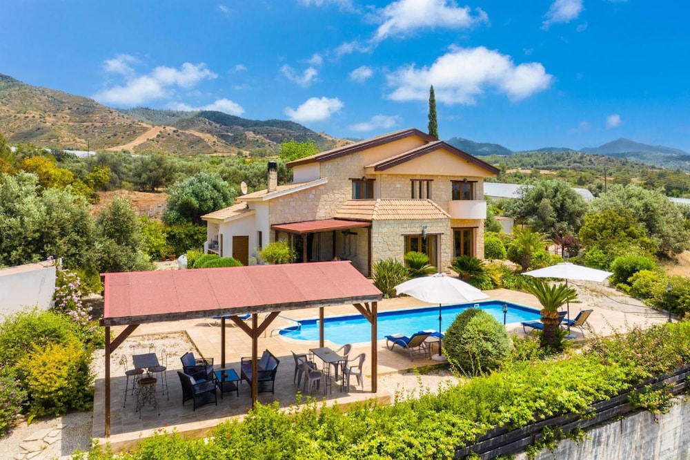 Villa Erato in Nea Dimmata