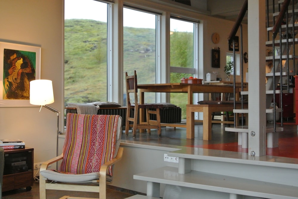 Golden circle amazing house and view