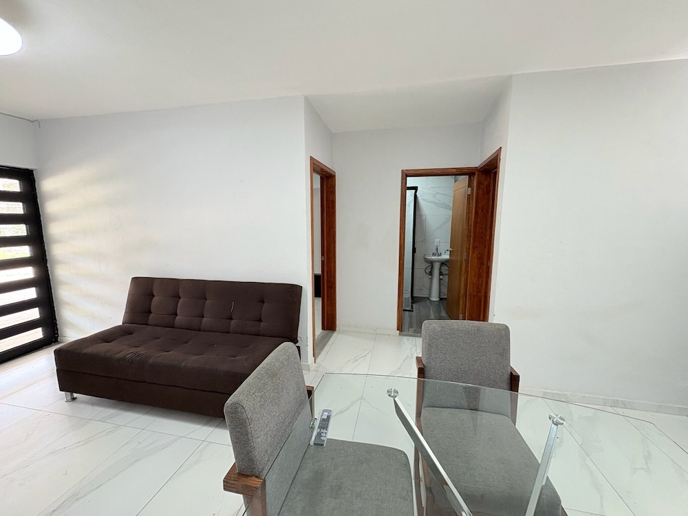 Residencia Gran Coyula Orange B